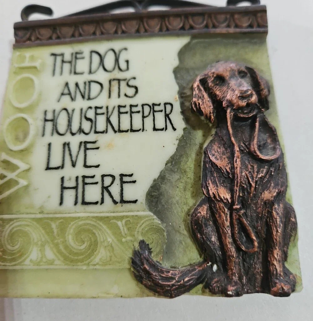 Housekeeper & Dog Wall Plaque - Green and Bronze